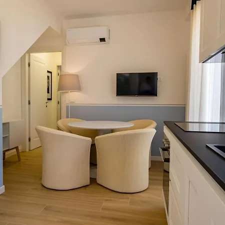 Oleandro Family Apartments-leresidenzedijesolo Apartment