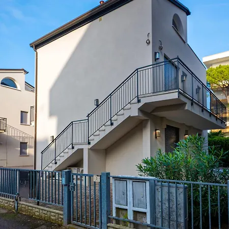 Apartment Oleandro Family Apartments-leresidenzedijesolo