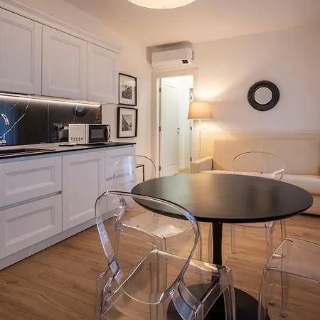Oleandro Family Apartments-leresidenzedijesolo *