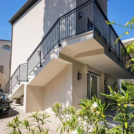 Oleandro Family Apartments-leresidenzedijesolo Apartment *